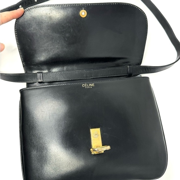 Celine Vintage Horse Carriage Bag – Black Leather Crossbody - Gold Logo Hardware - Picture 3 of 11